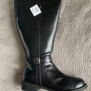 American Eagle boots